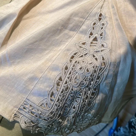 ESSENCE  Embroidered two piece set - Picture 3 of 8